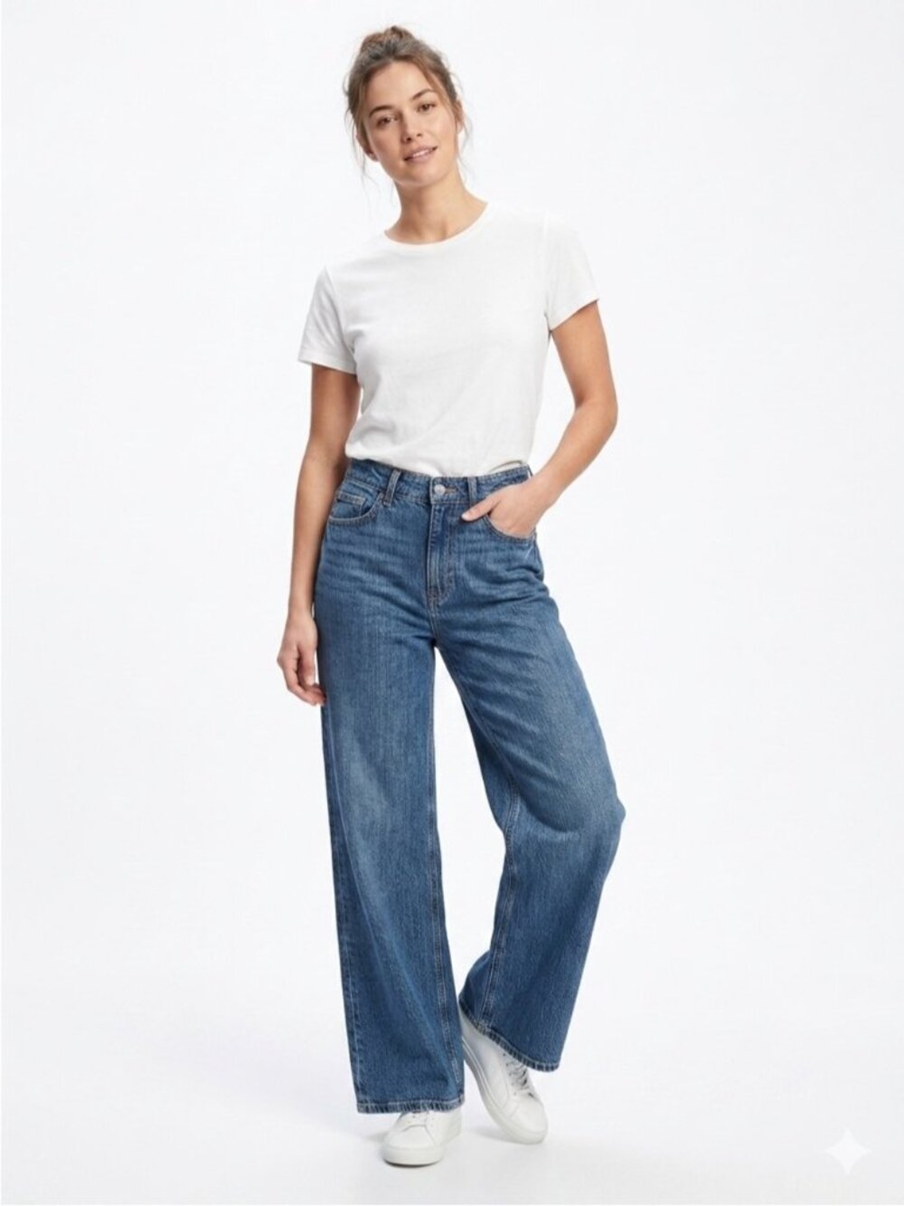H&M Wide Leg High Waist Jeans Medium Blue Wash Size 4 - 562